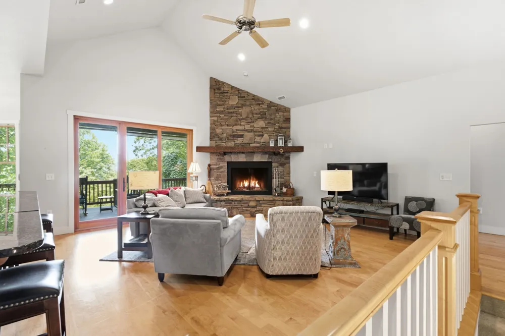 130 Cross Vine Drive Tuckasegee, NC 28783