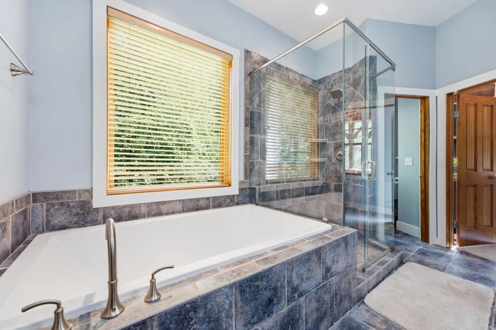 130 Cross Vine Drive Tuckasegee, NC 28783