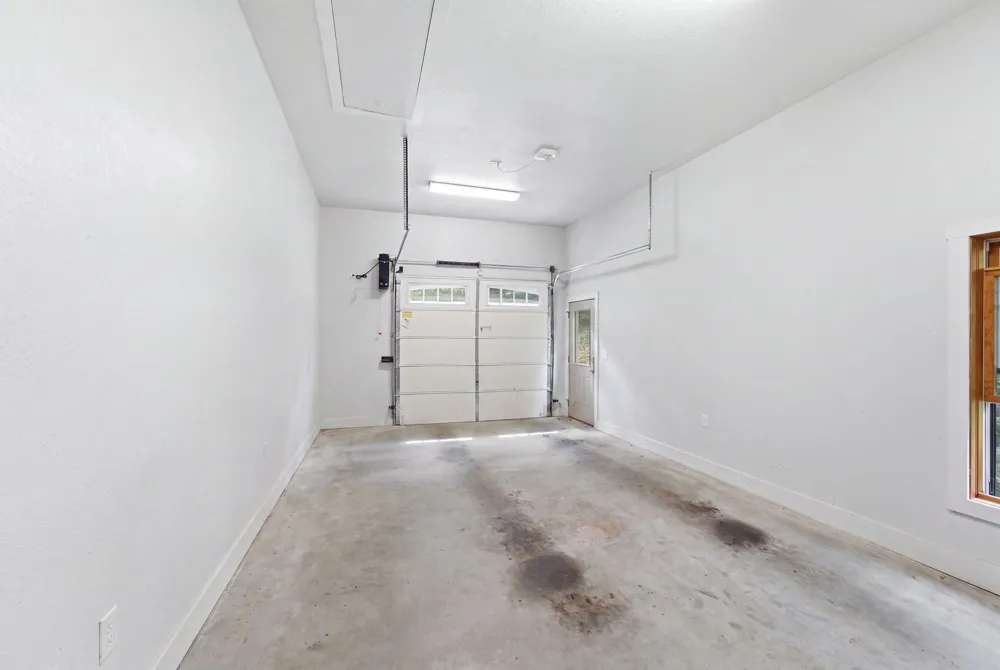 130 Cross Vine Drive Tuckasegee, NC 28783