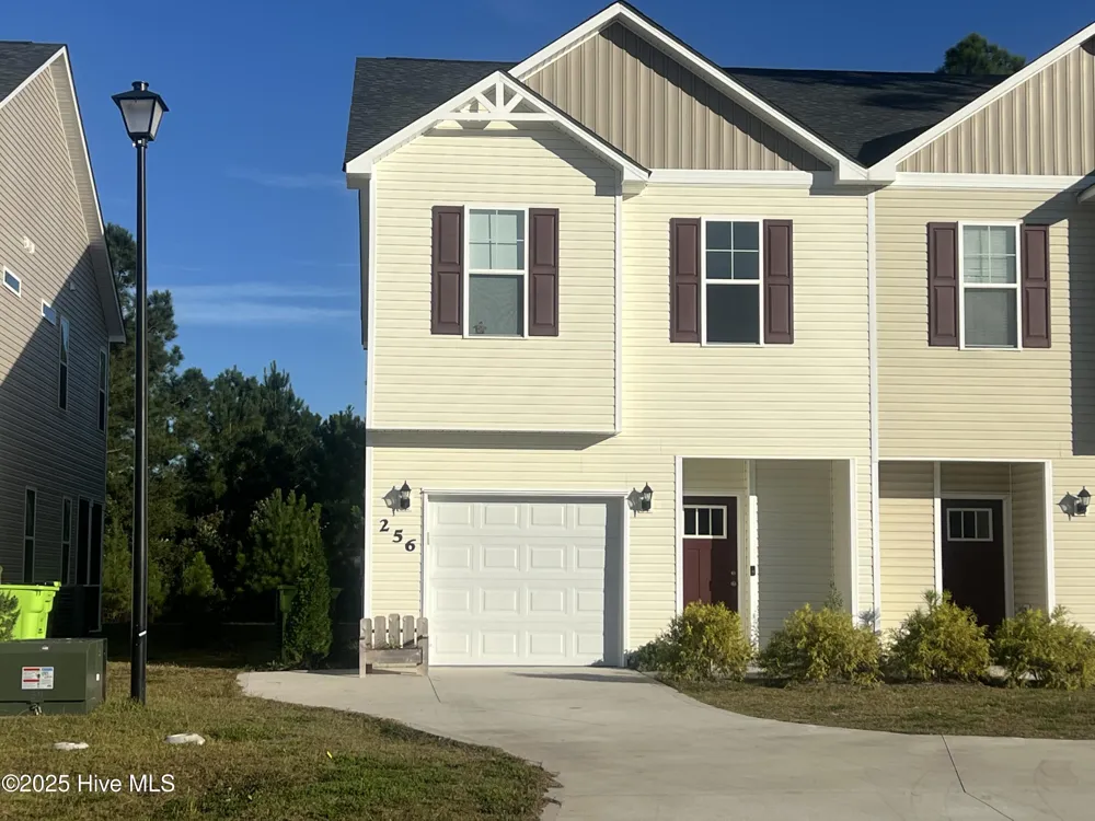 256 Currituck Drive Holly Ridge, NC 28445