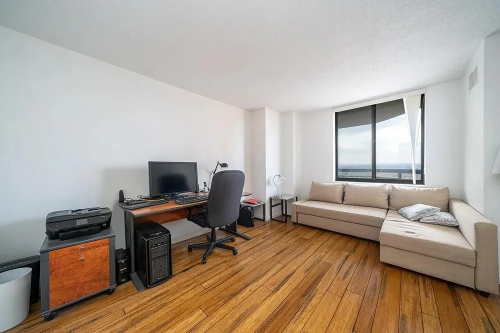 1908 HARMON COVE TOWER Secaucus, NJ 07094
