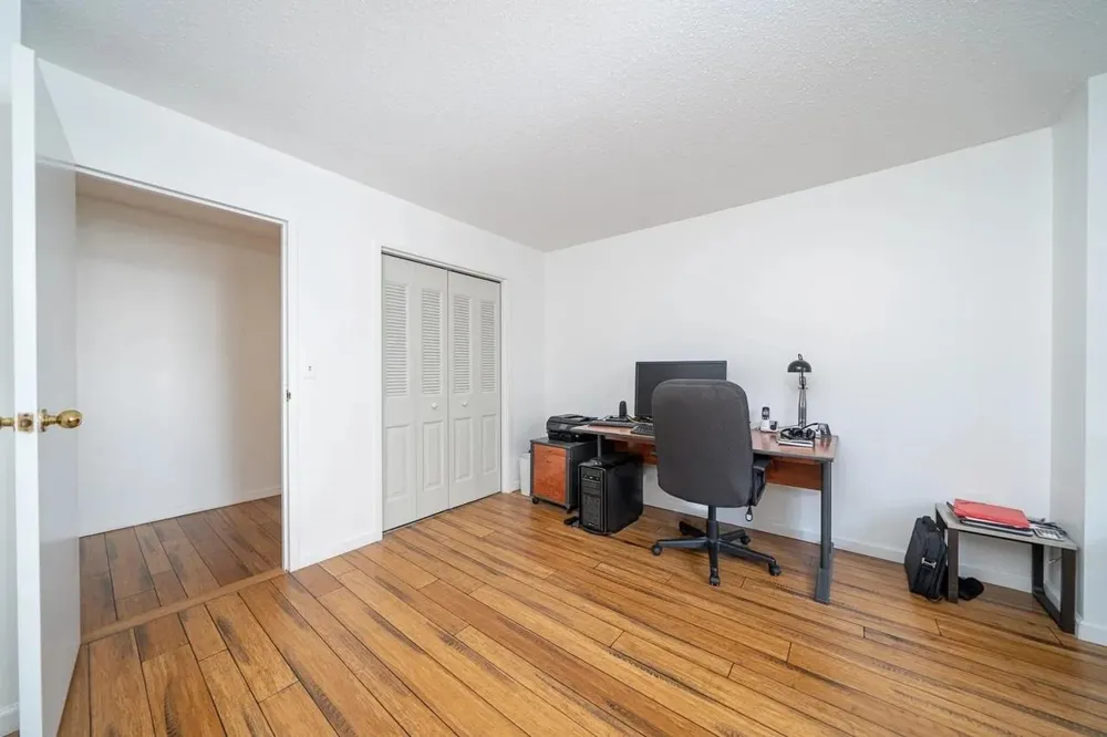 1908 HARMON COVE TOWER Secaucus, NJ 07094