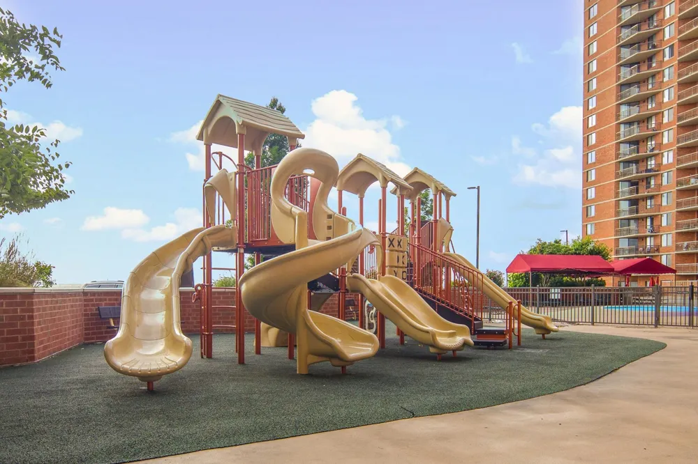 1908 HARMON COVE TOWER Secaucus, NJ 07094