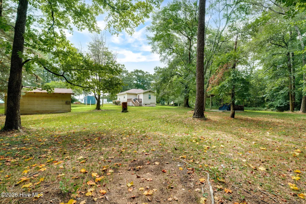 146 Chicken Neck Road Teachey, NC 28464