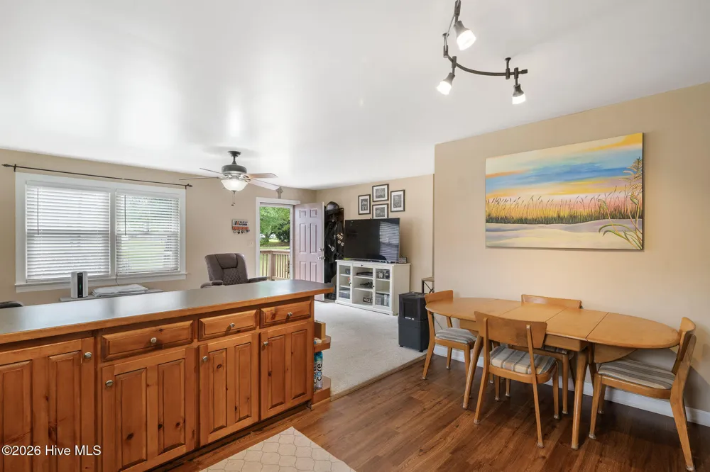 146 Chicken Neck Road Teachey, NC 28464