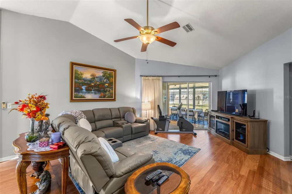 29335 CADDY SHACK LANE E San Antonio, FL 33576