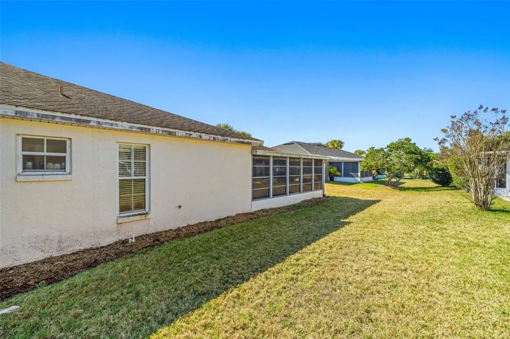29335 CADDY SHACK LANE E San Antonio, FL 33576