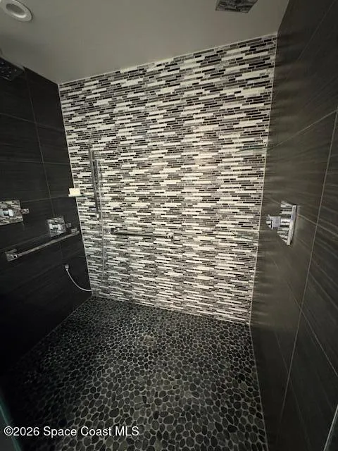 1208 E River Drive #401 Melbourne, FL 32901