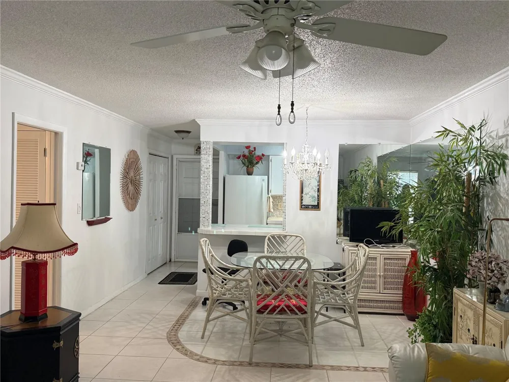 125 PICARDY VILLA CIRCLE #101 Brandon, FL 33510