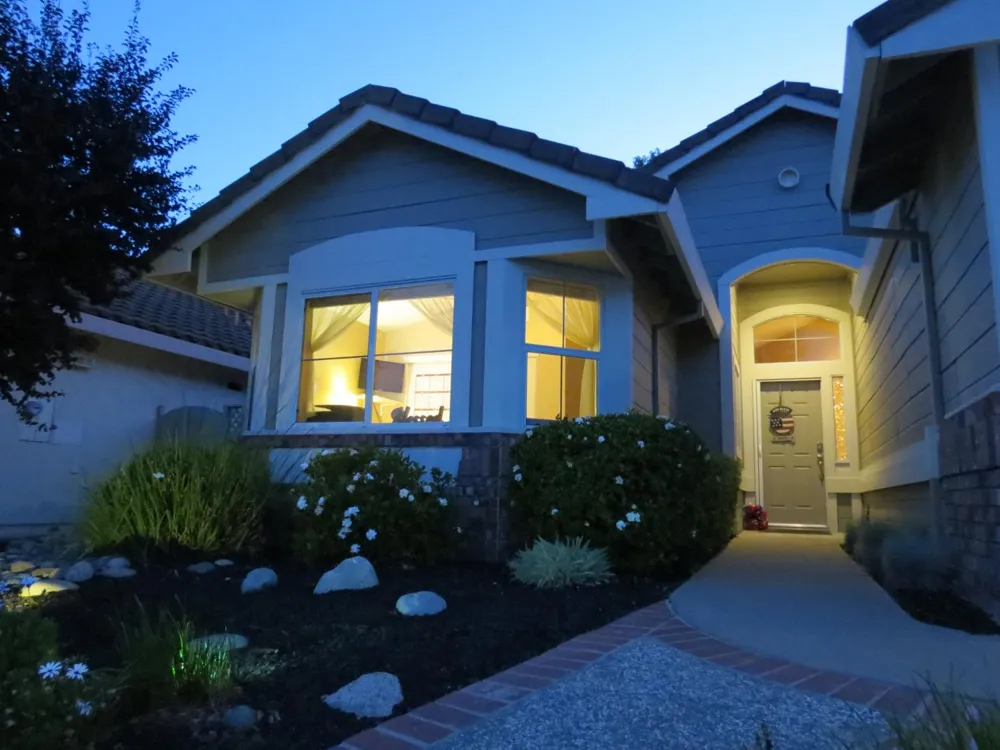 5321 Angelrock Loop Roseville, CA 95747