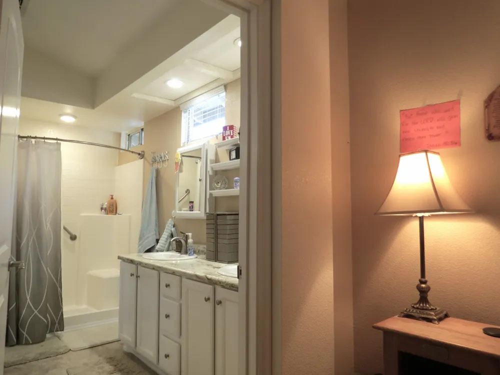 5321 Angelrock Loop Roseville, CA 95747