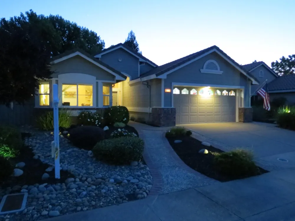 5321 Angelrock Loop Roseville, CA 95747