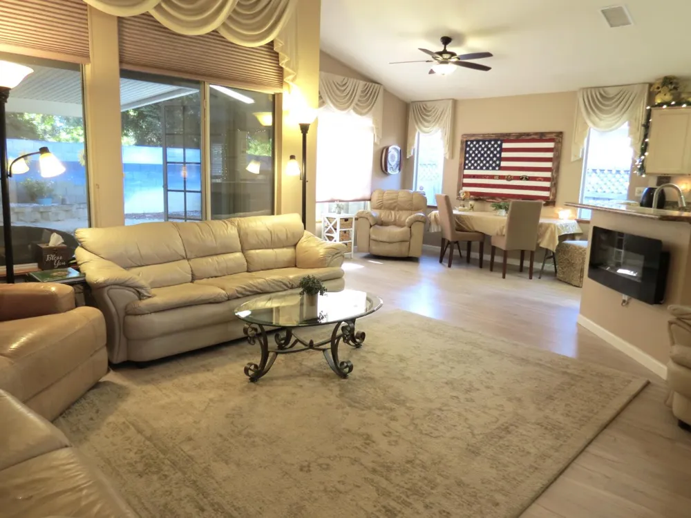 5321 Angelrock Loop Roseville, CA 95747