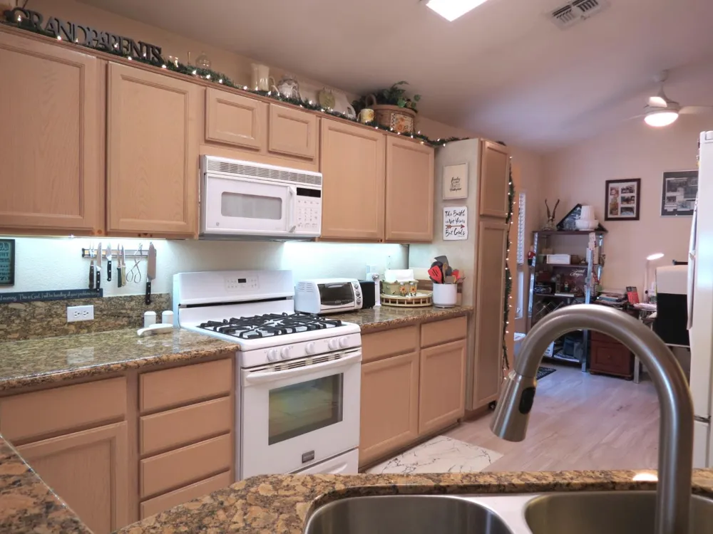 5321 Angelrock Loop Roseville, CA 95747