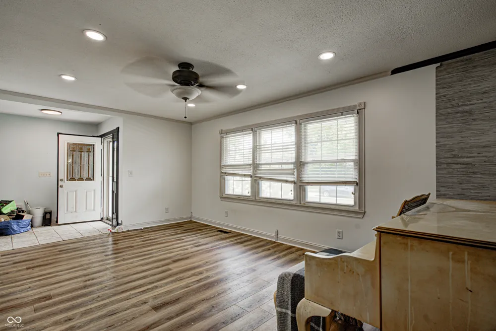 7641 Burns Drive Brownsburg, IN 46112