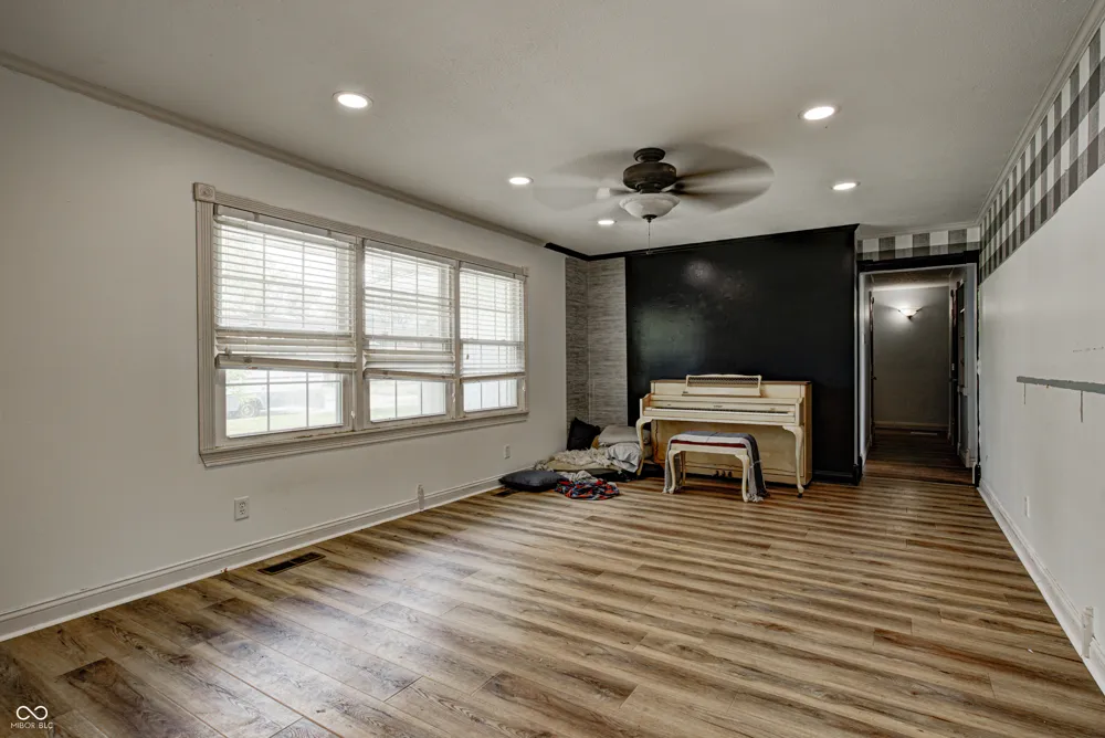 7641 Burns Drive Brownsburg, IN 46112