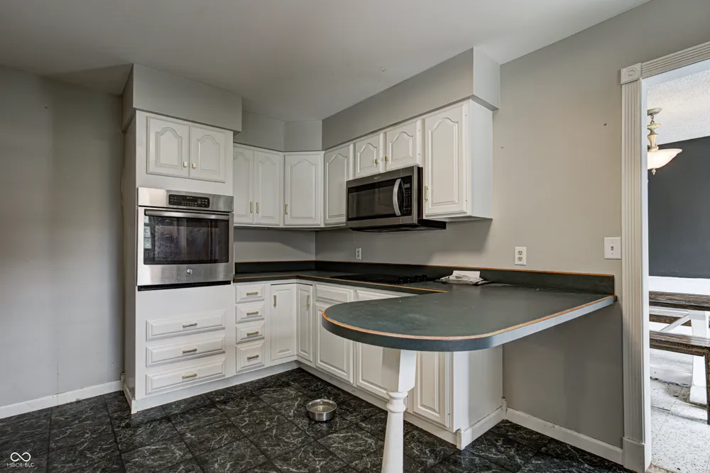 7641 Burns Drive Brownsburg, IN 46112