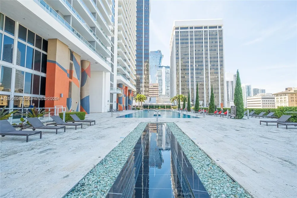 50 Biscayne Blvd #508 Miami, FL 33132