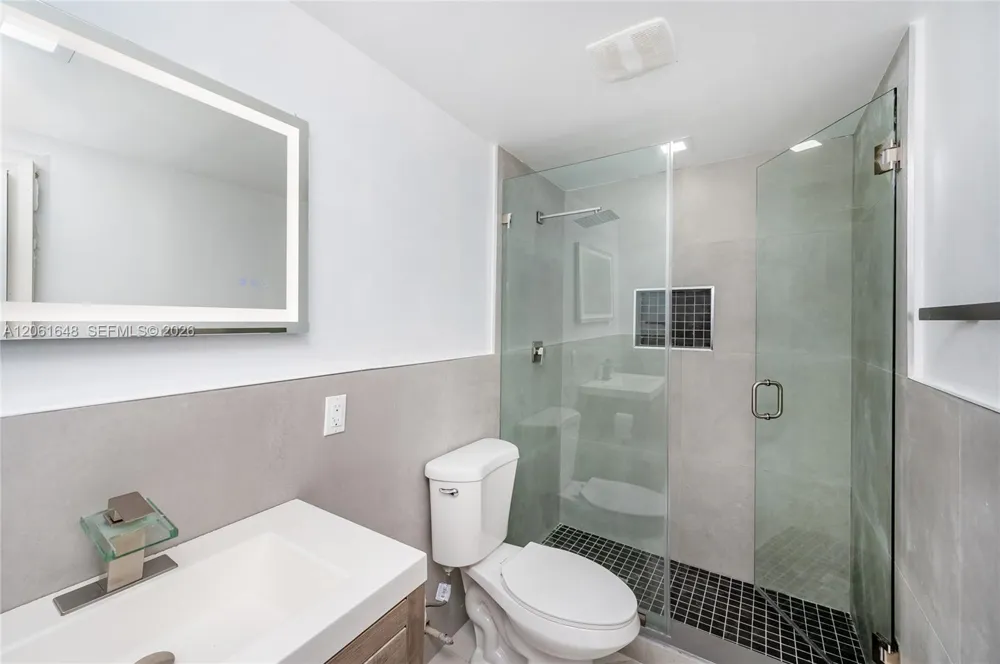 9760 SW 184th St #6D Cutler Bay, FL 33157