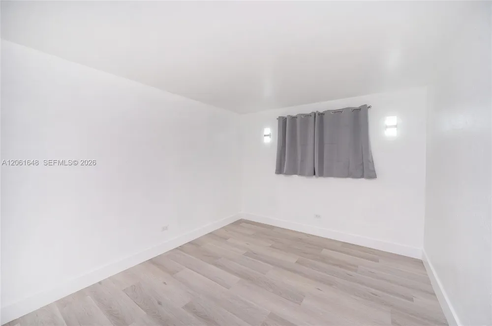9760 SW 184th St #6D Cutler Bay, FL 33157