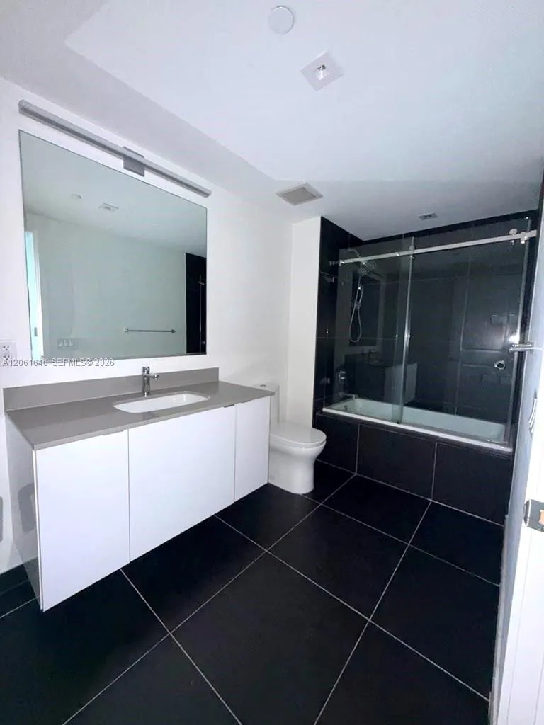1600 NE 1st Ave #3617 Miami, FL 33132