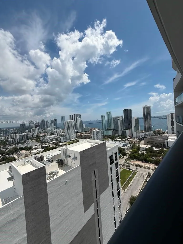 1600 NE 1st Ave #3617 Miami, FL 33132