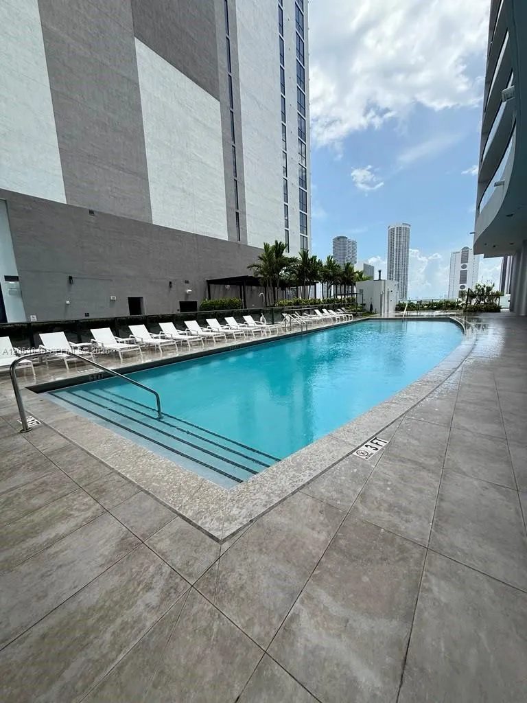 1600 NE 1st Ave #3617 Miami, FL 33132