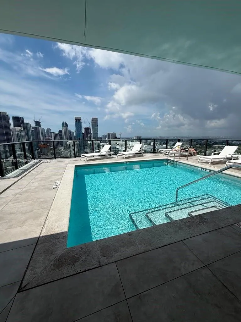 1600 NE 1st Ave #3617 Miami, FL 33132