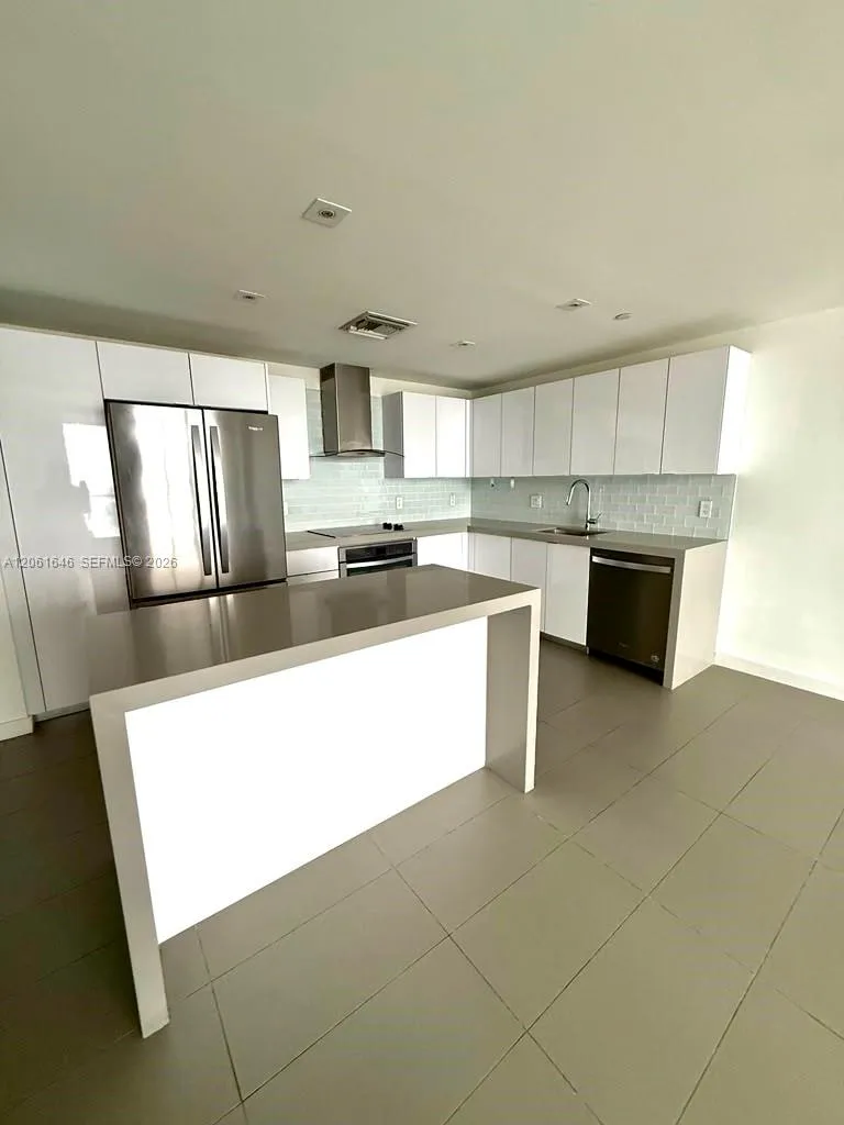 1600 NE 1st Ave #3617 Miami, FL 33132