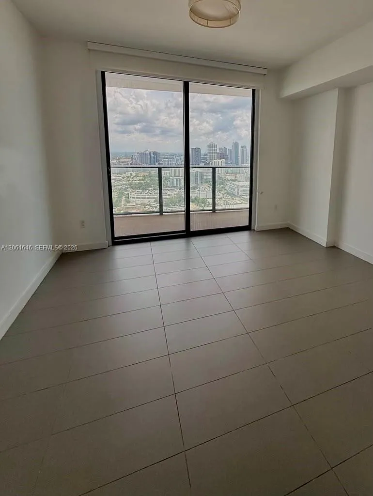 1600 NE 1st Ave #3617 Miami, FL 33132