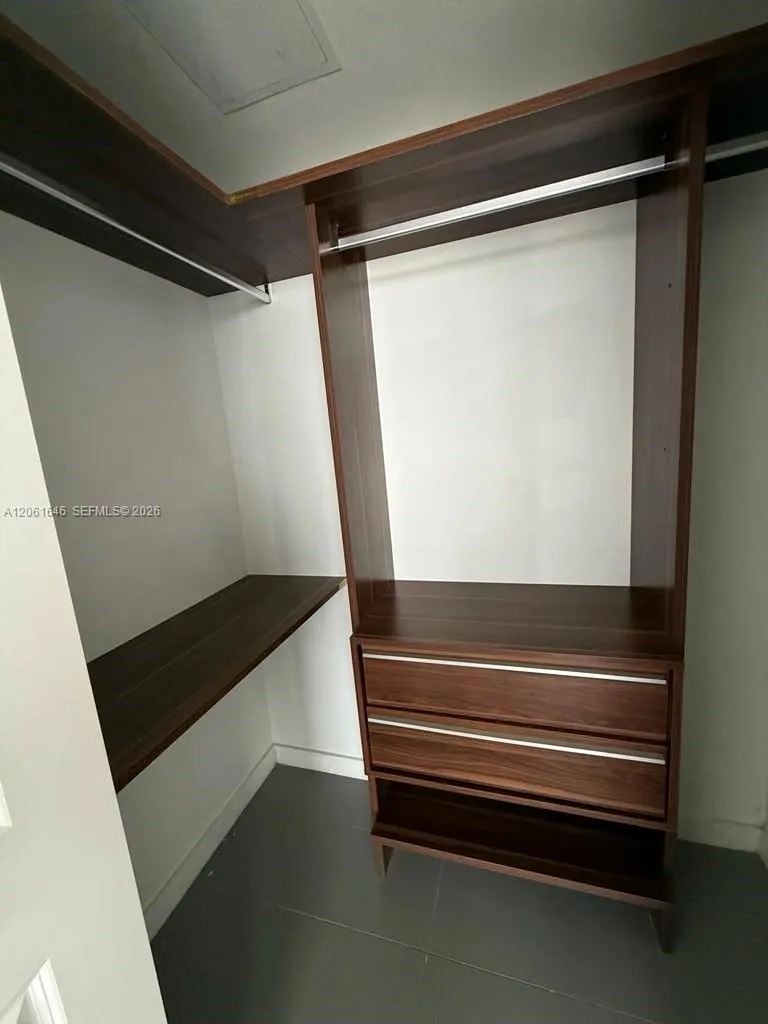 1600 NE 1st Ave #3617 Miami, FL 33132