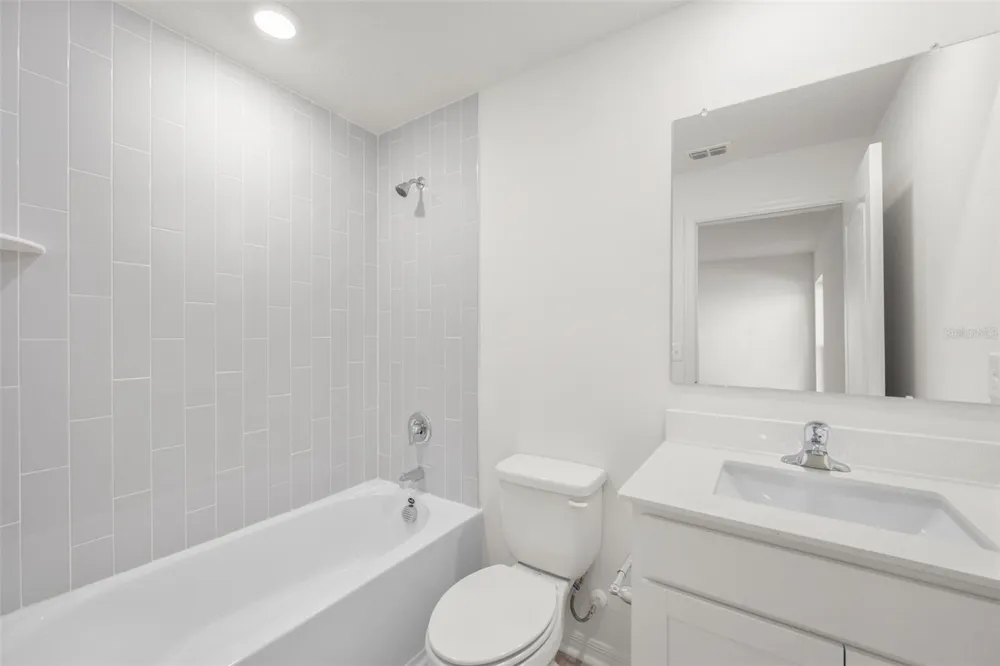 13331 TULA LOOP Astatula, FL 34705