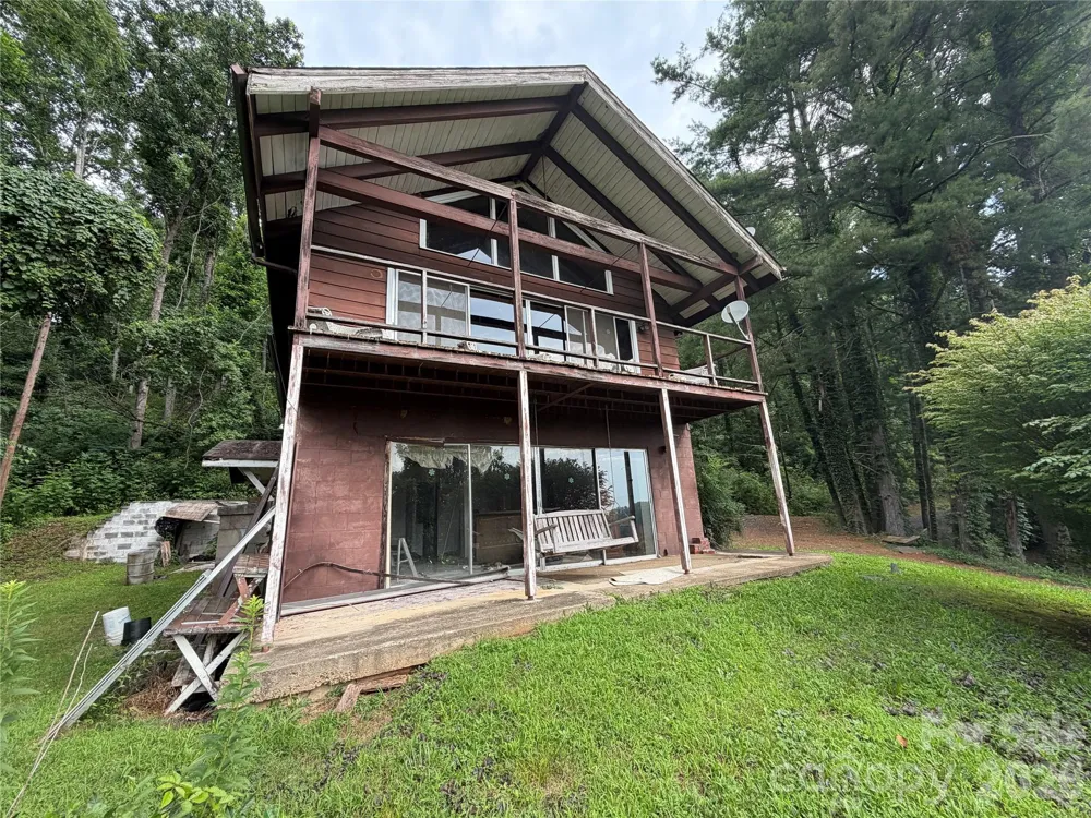 4897 Hwy 226 Highway Little Switzerland, NC 28749