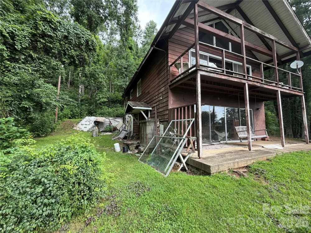 4897 Hwy 226 Highway Little Switzerland, NC 28749