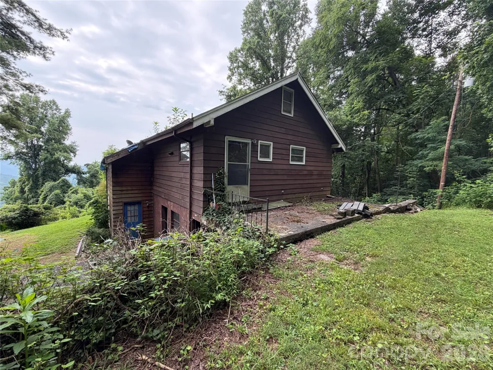 4897 Hwy 226 Highway Little Switzerland, NC 28749