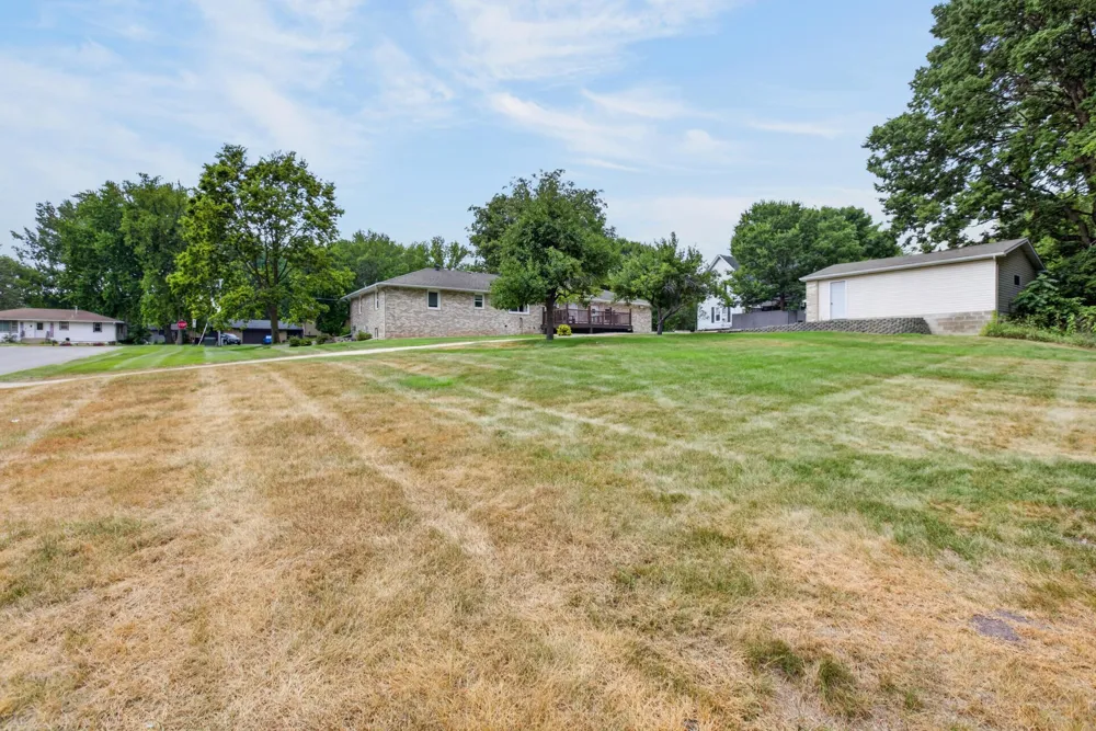 504 4th Avenue S Princeton, MN 55371
