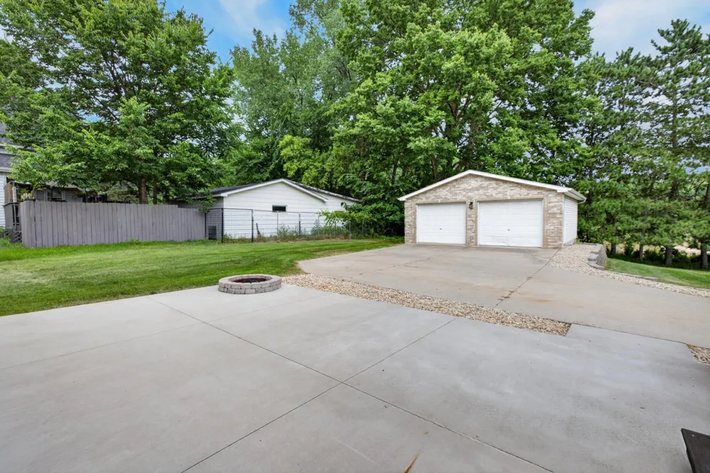 504 4th Avenue S Princeton, MN 55371