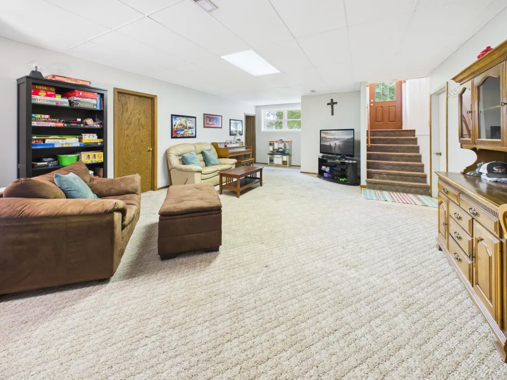 403 5th Avenue SE Melrose, MN 56352