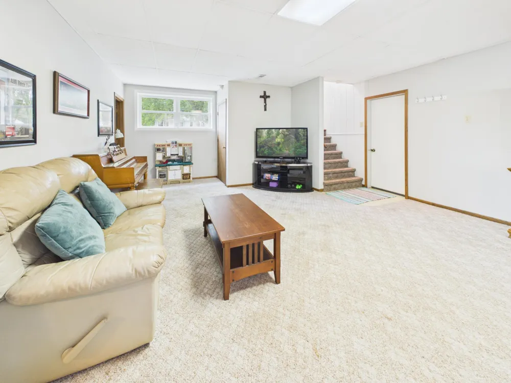 403 5th Avenue SE Melrose, MN 56352