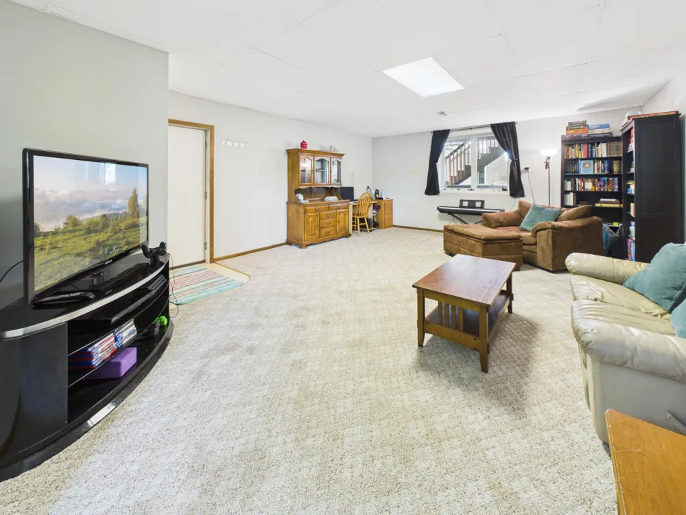403 5th Avenue SE Melrose, MN 56352