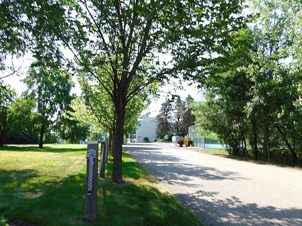 6409 Saint Croix Trail Stillwater, MN 55082