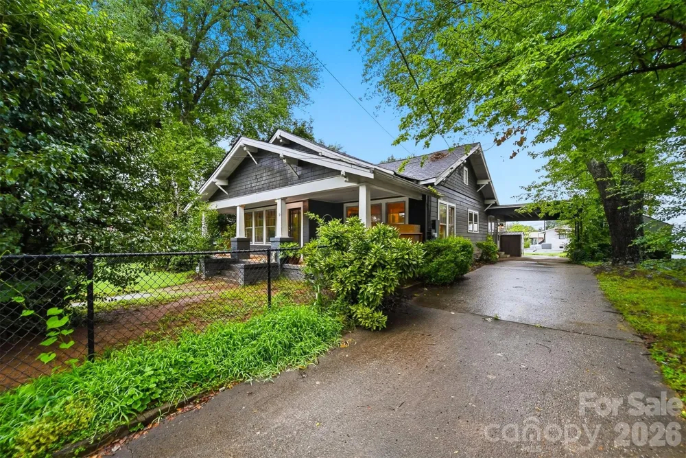 211 Lenoir Street Morganton, NC 28655