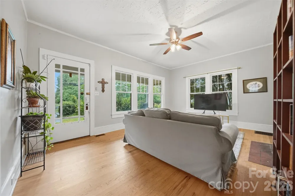 211 Lenoir Street Morganton, NC 28655