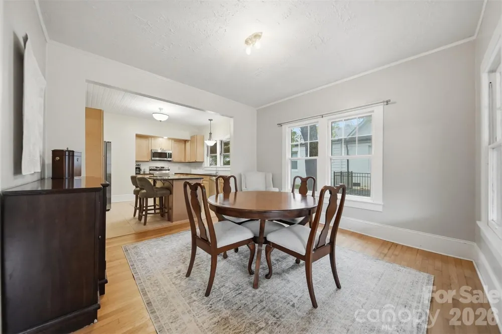 211 Lenoir Street Morganton, NC 28655