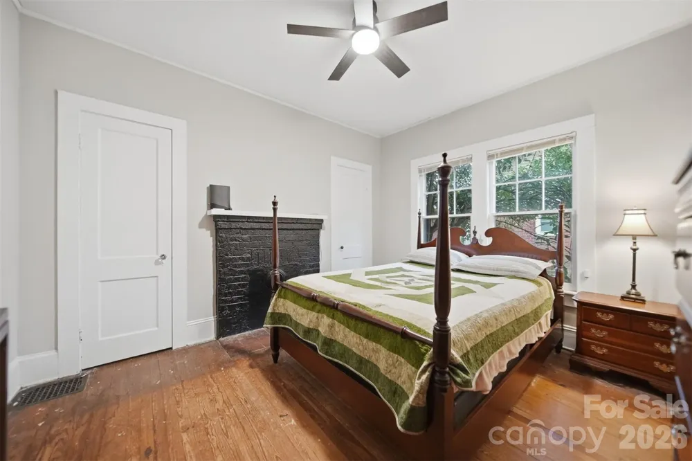 211 Lenoir Street Morganton, NC 28655