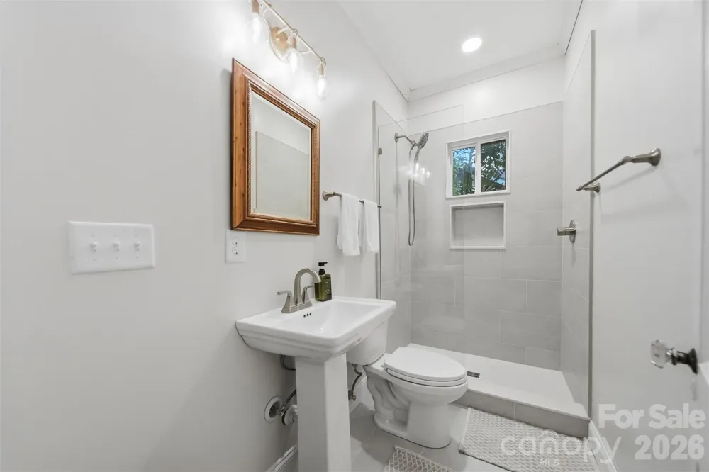211 Lenoir Street Morganton, NC 28655
