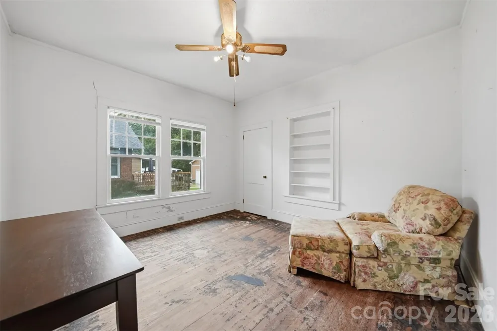 211 Lenoir Street Morganton, NC 28655