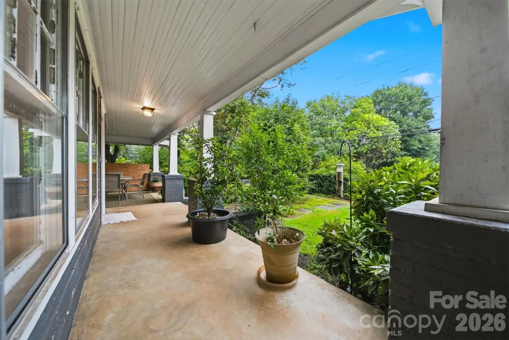 211 Lenoir Street Morganton, NC 28655