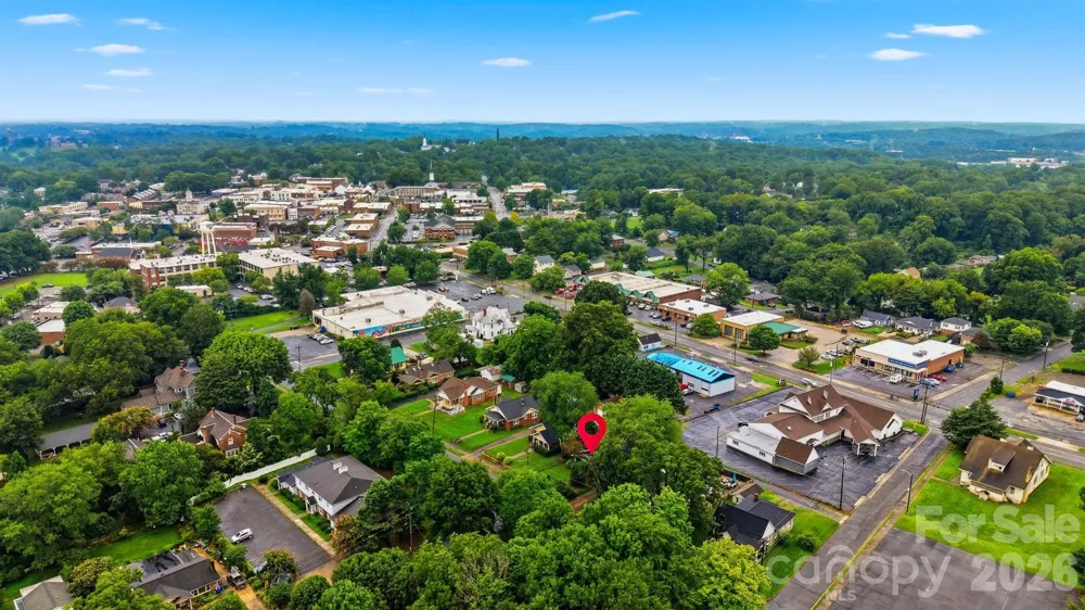211 Lenoir Street Morganton, NC 28655