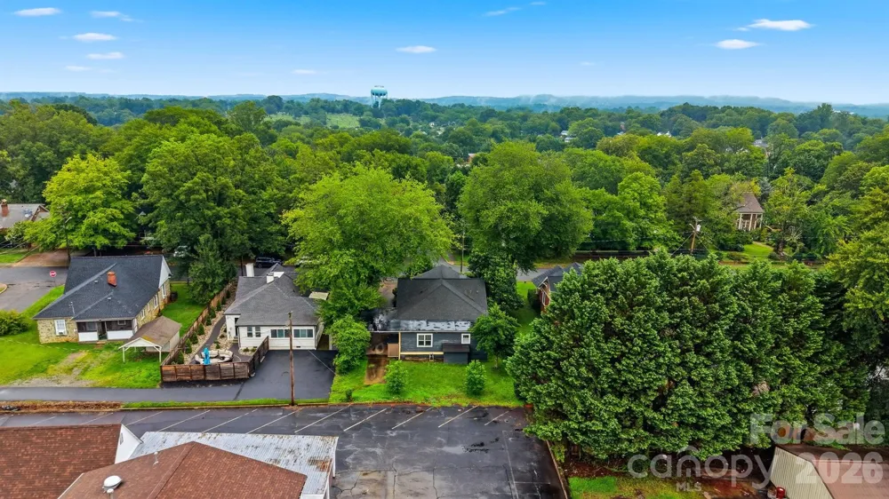 211 Lenoir Street Morganton, NC 28655